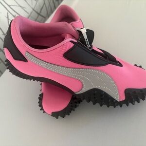 PUMA Mostro OG sneakers in the Posie Pink/Silver/Black colorway.